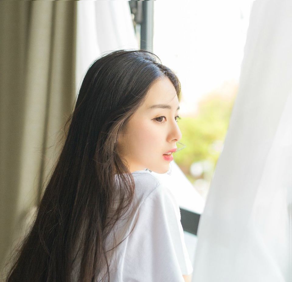 以前总以为，是自己的永远不会离开，后来回头看你离去时才知道，路遥失马力，日久人心凉！